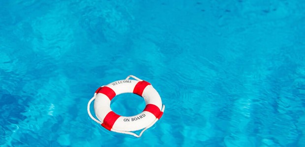 6χρονο αγοράκι ανασύρθηκε νεκρό από τη θάλασσα 